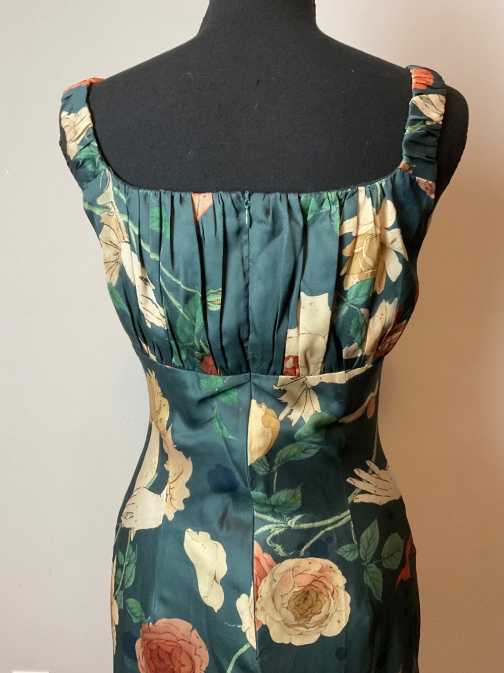 Elizabeth Retro Printed Midi Dress from the vintage-inspired brand Simple Retro. - Picture 5 of 7